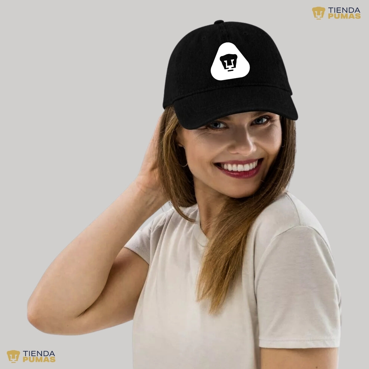 Gorra Pumas UNAM Hombre Mujer Ajustable Emblema Blanco Negro 5 Vinil