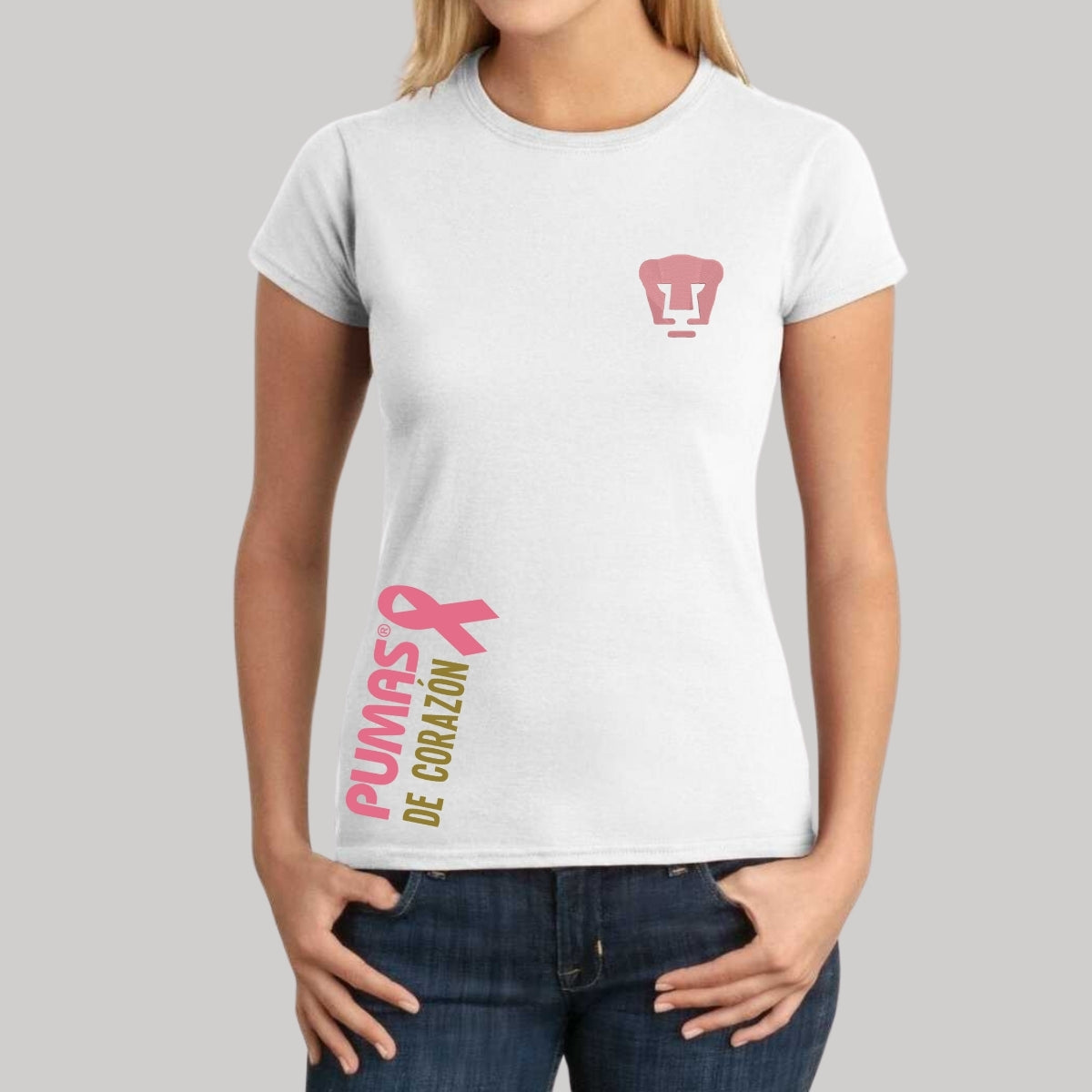 Playera Mujer Pumas UNAM De corazón logo rosa