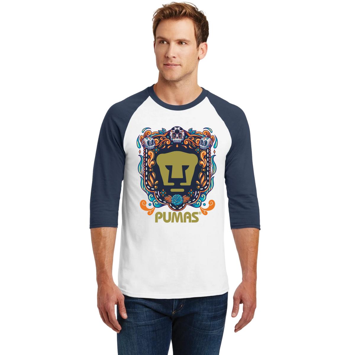 Playera Raglán Manga 3/4 Hombre Pumas UNAM Día de Muertos Celeste
